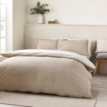 Catherine Lansfield Oxford Pinstripe Duvet Set in Natural Catherine Lansfield Oxford Pinstripe Duvet Set in Natural