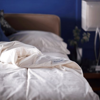 Devon Duvets British Wool 4-7 Tog Light Weight Duvet