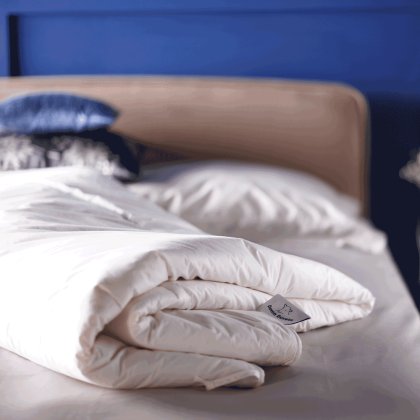 Devon Duvets British Wool 8-14 Tog Medium Weight Duvet