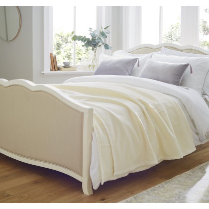 John Atkinson by Hainsworth Pure Lambswool Blanket – Elizabeth Velvet Bound John Atkinson by Hainsworth Pure Lambswool Blanket – Elizabeth Velvet Bound