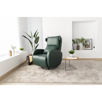 Fama Kim Electric Relax Armchair in Dalmata Leather Fama Kim Electric Relax Armchair in Dalmata Leather