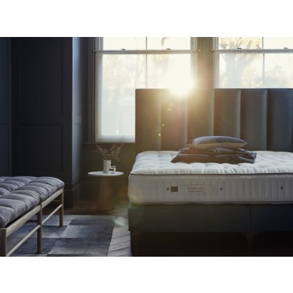 Vispring Regal Superb Sprung Edge Divan Set Vispring Regal Superb Sprung Edge Divan Set