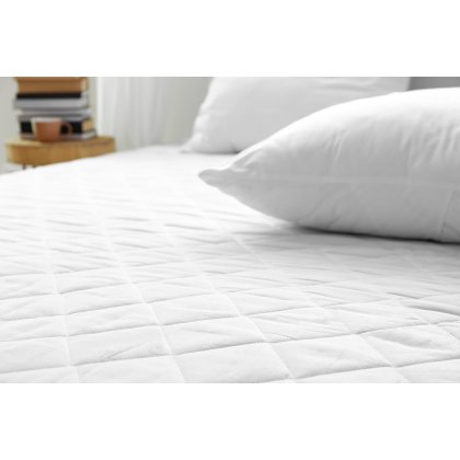 Belledorm Hotel Suite Cotton Quilted Mattress Protector Belledorm Hotel Suite Cotton Quilted Mattress Protector