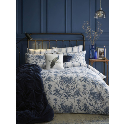 Laura Ashley Tuileries Midnight Duvet Set Laura Ashley Tuileries Midnight Duvet Set