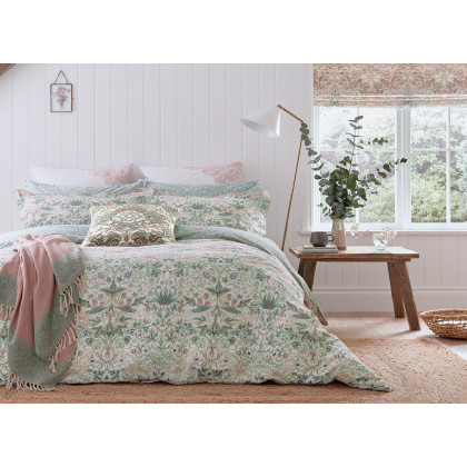 Morris & Co Strawberry Thief Duvet Set in Cochineal Pink