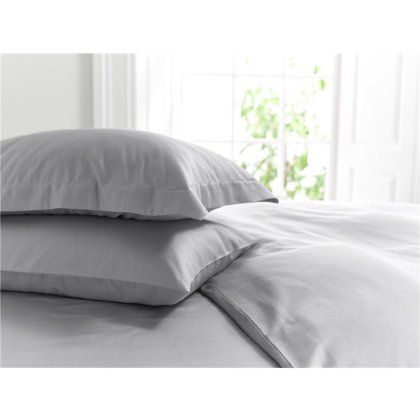 The Lyndon Company 400 Thread Count Sateen Platinum Oxford Pillowcase The Lyndon Company 400 Thread Count Sateen Platinum Oxford Pillowcase