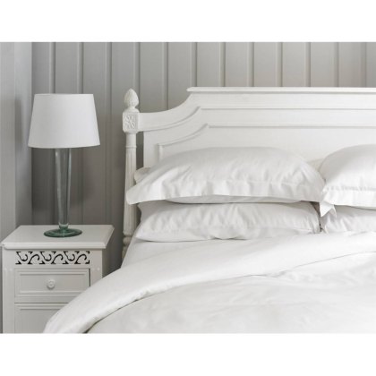 The Lyndon Company 800 Thread Count Sateen White Duvet Set - Single The Lyndon Company 800 Thread Count Sateen White Duvet Set - Single