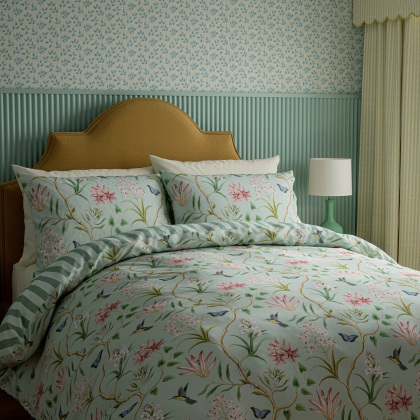 Sanderson Clementine Duvet Set in Raspberry & Seabreeze Sanderson Clementine Duvet Set in Raspberry & Seabreeze