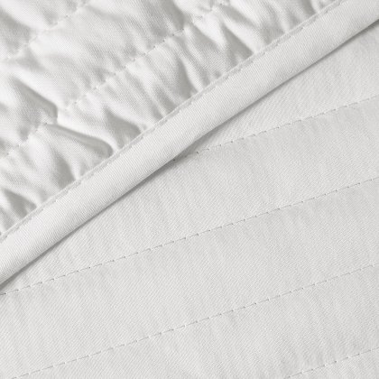 Bianca Quilted Lines White Bedspread Bianca Quilted Lines White Bedspread