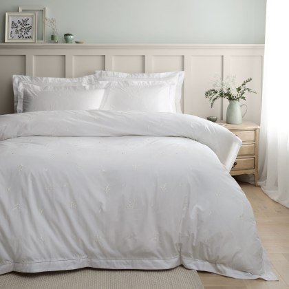 Bianca Lottie Embroidery Duvet Set Bianca Lottie Embroidery Duvet Set