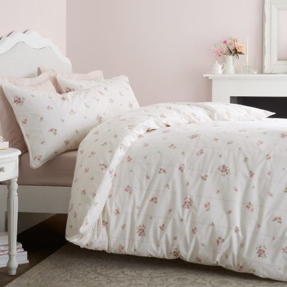 Bianca Vintage Rosebud Lace Duvet Set Bianca Vintage Rosebud Lace Duvet Set