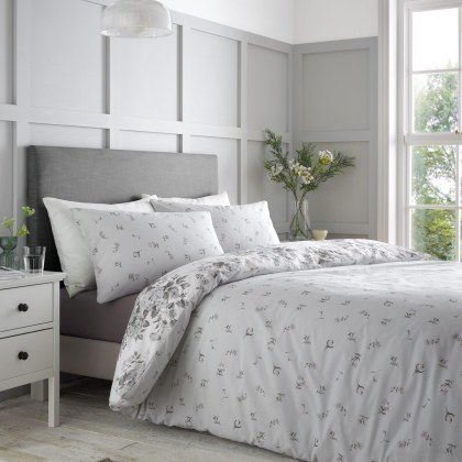 Catherine Lansfield Elinda Floral Duvet Set Single Catherine Lansfield Elinda Floral Duvet Set Single