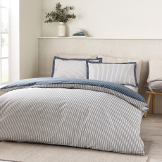 Catherine Lansfield Oxford Pinstripe Duvet Set in Navy Catherine Lansfield Oxford Pinstripe Duvet Set in Navy