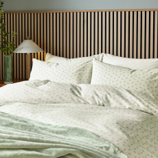 Helena Springfield Leaf Sprig Duvet Set in Green Helena Springfield Leaf Sprig Duvet Set in Green