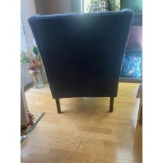 Ex-Display - Livingstone Buttoned Arm Chair Ex-Display - Livingstone Buttoned Arm Chair