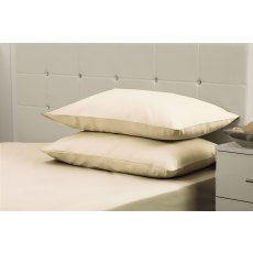 Belledorm 200TC Cotton/Polyester Cream Housewife Pillowcase Standard Belledorm 200TC Cotton/Polyester Cream Housewife Pillowcase Standard