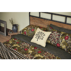 Morris & Co Seaweed Standard Pillowcase Pair in Black Morris & Co Seaweed Standard Pillowcase Pair in Black