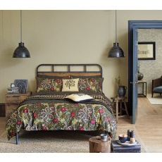 Morris & Co Seaweed Duvet Set in Black Morris & Co Seaweed Duvet Set in Black