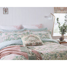 Morris & Co Strawberry Thief Duvet Set in Cochineal Pink Morris & Co Strawberry Thief Duvet Set in Cochineal Pink