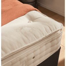 Hypnos Pillow Top Select Deep Pocket Sprung Firm Edge Divan Set Hypnos Pillow Top Select Deep Pocket Sprung Firm Edge Divan Set