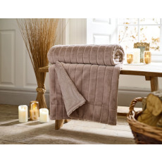 Deyongs Hockley Throw in Mocha Deyongs Hockley Throw in Mocha