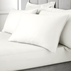 Bianca 400 Thread Count Cotton Sateen Standard Pillowcase Pair in Ivory
