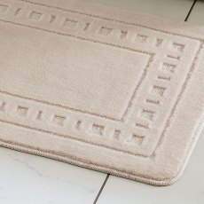 Catherine Lansfield Armoni Bath Set in Cream