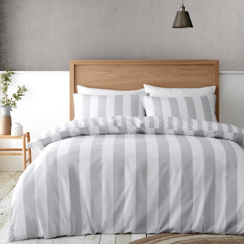Catherine Lansfield Catherine Lansfield Cove Stripe Silver Duvet Set