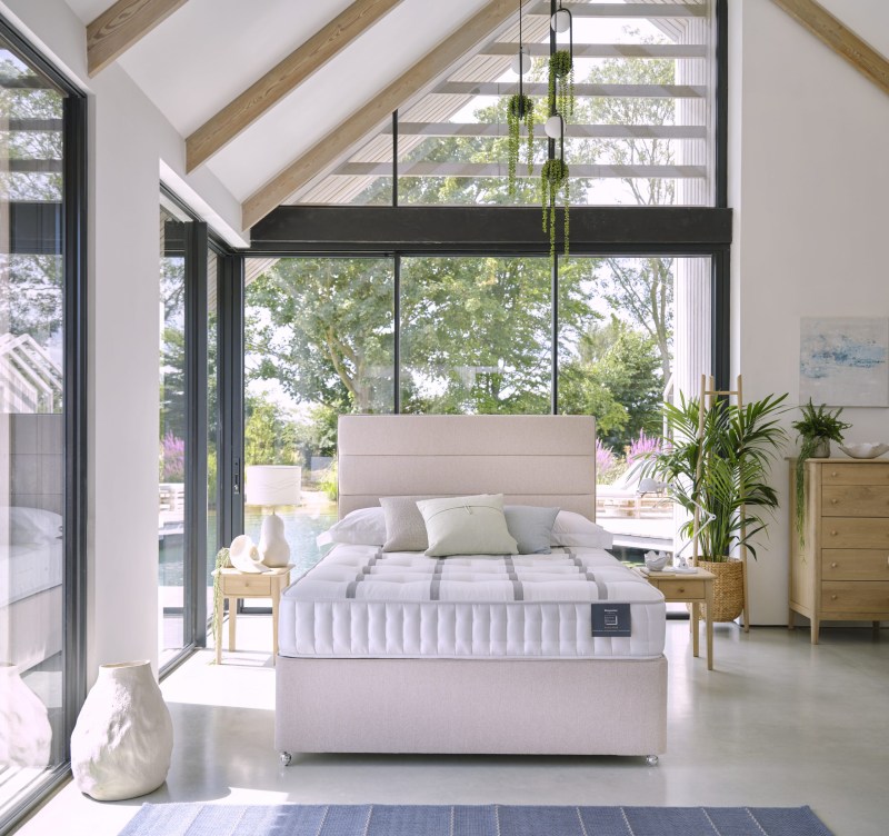 Sleepeezee Sleepeezee Ortho Bespoke Bronze Platform Top Divan Set