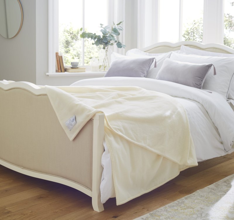 John Atkinson by Hainsworth John Atkinson by Hainsworth Pure Merino Wool Blanket – Siesta