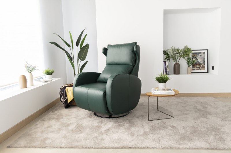 Fama Fama Kim Electric Relax Armchair in Dalmata Leather