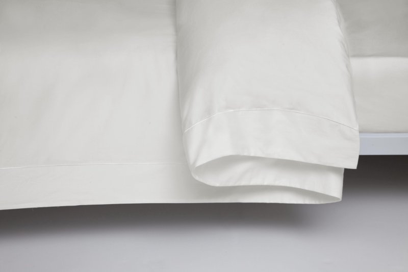 Belledorm Belledorm 400TC Egyptian Cotton Sateen Ivory Duvet Cover With Oxford Border