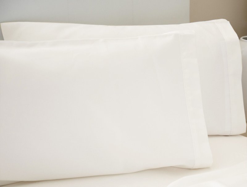Belledorm Belledorm 600TC Egyptian Cotton Sateen Ivory Housewife Pillowcase