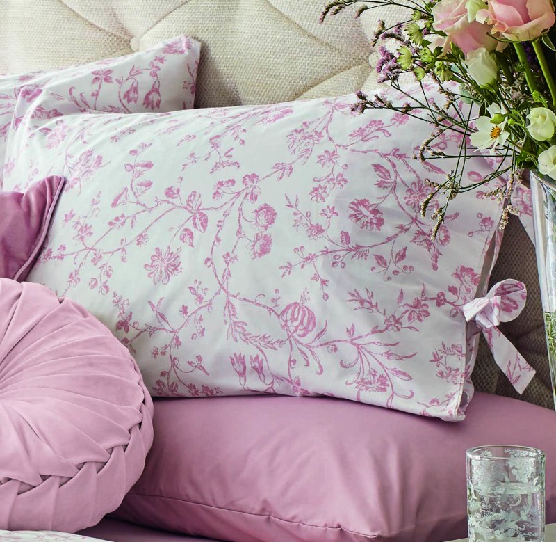 Laura Ashley Laura Ashley Aria Blush Standard Pillowcase Pair