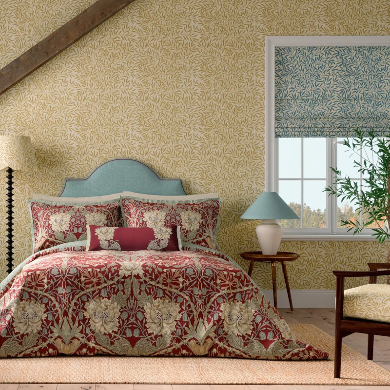 Morris & Co Morris & Co Honeysuckle Tulip Double Duvet Set in Red