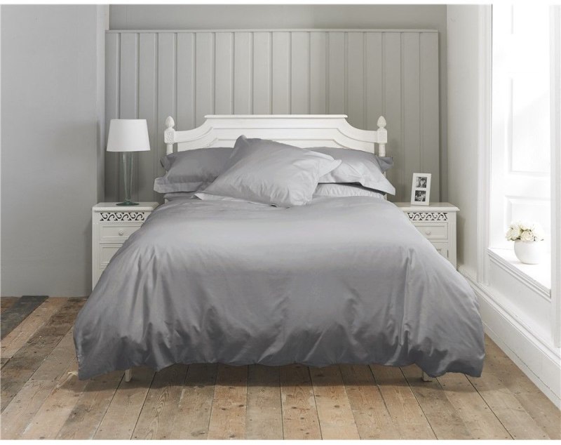 The Lyndon Company The Lyndon Company 400 Thread Count Sateen Platinum Duvet Set - Double