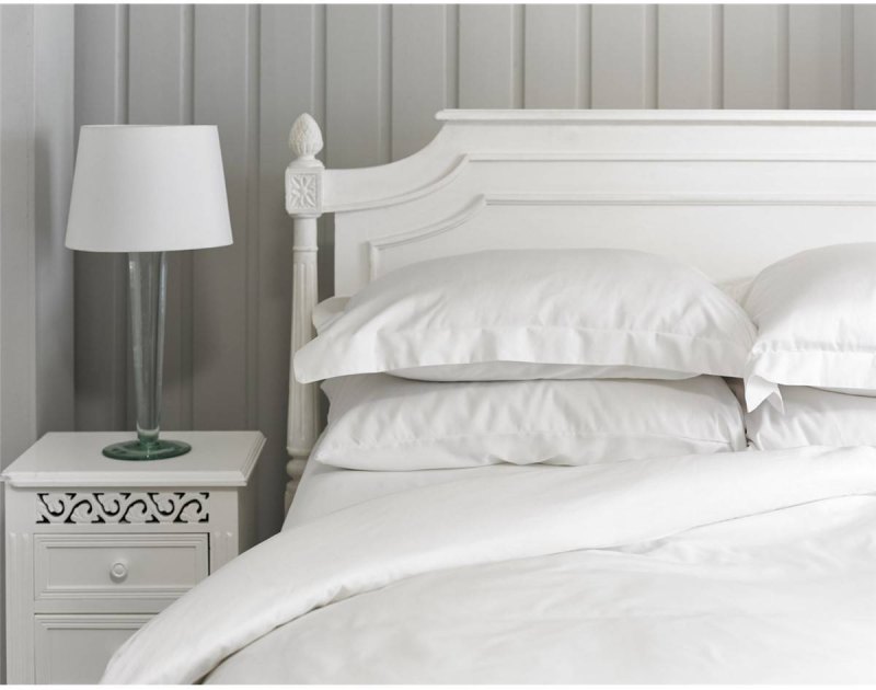 The Lyndon Company The Lyndon Company 800 Thread Count Sateen White Duvet Set - Single
