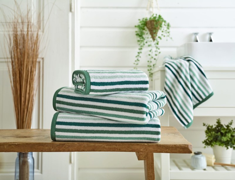 Deyongs Deyongs Bliss Linear Stripe Towels in Green
