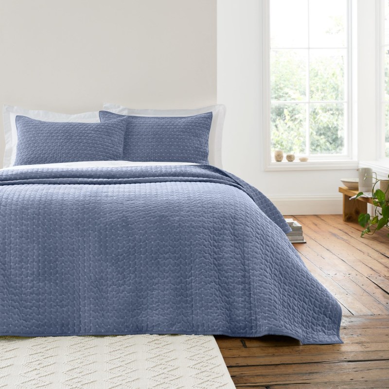 Bianca Bianca Attica Velvet Bedspread in Blue