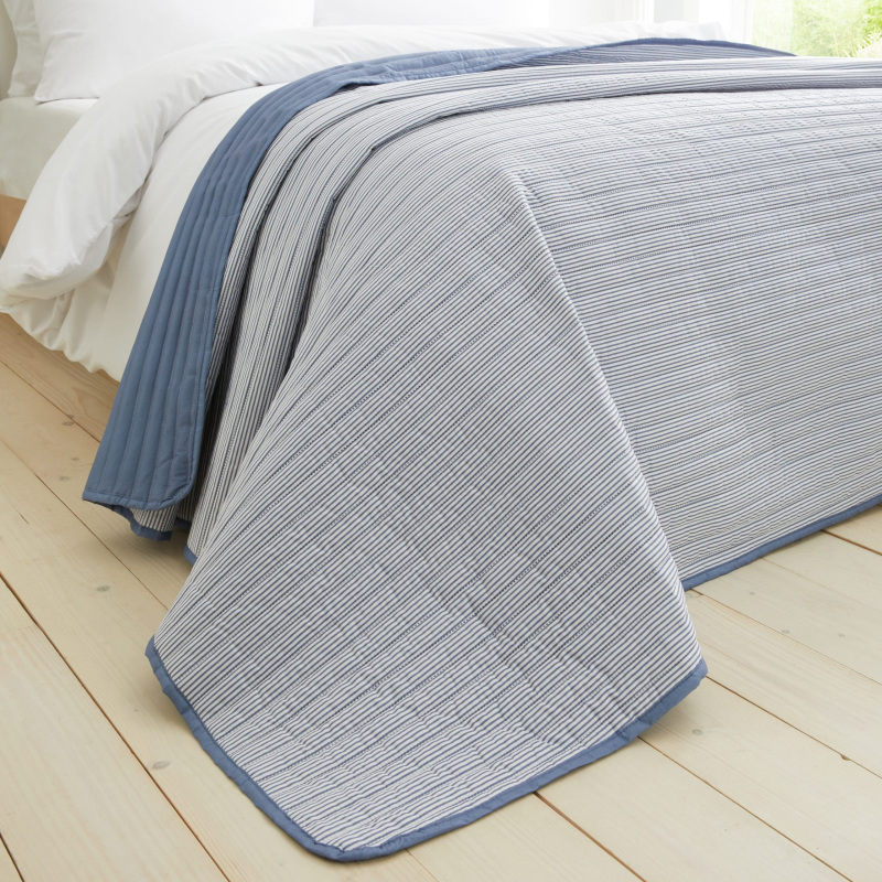 Catherine Lansfield Catherine Lansfield Stripe Bedspread Blue
